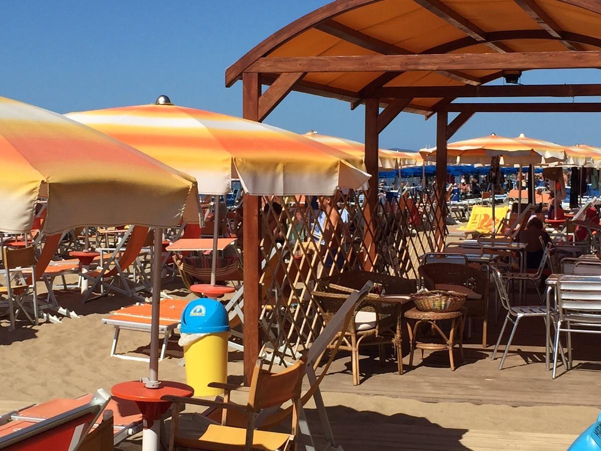 Hotel Lido Follonica Exterior photo